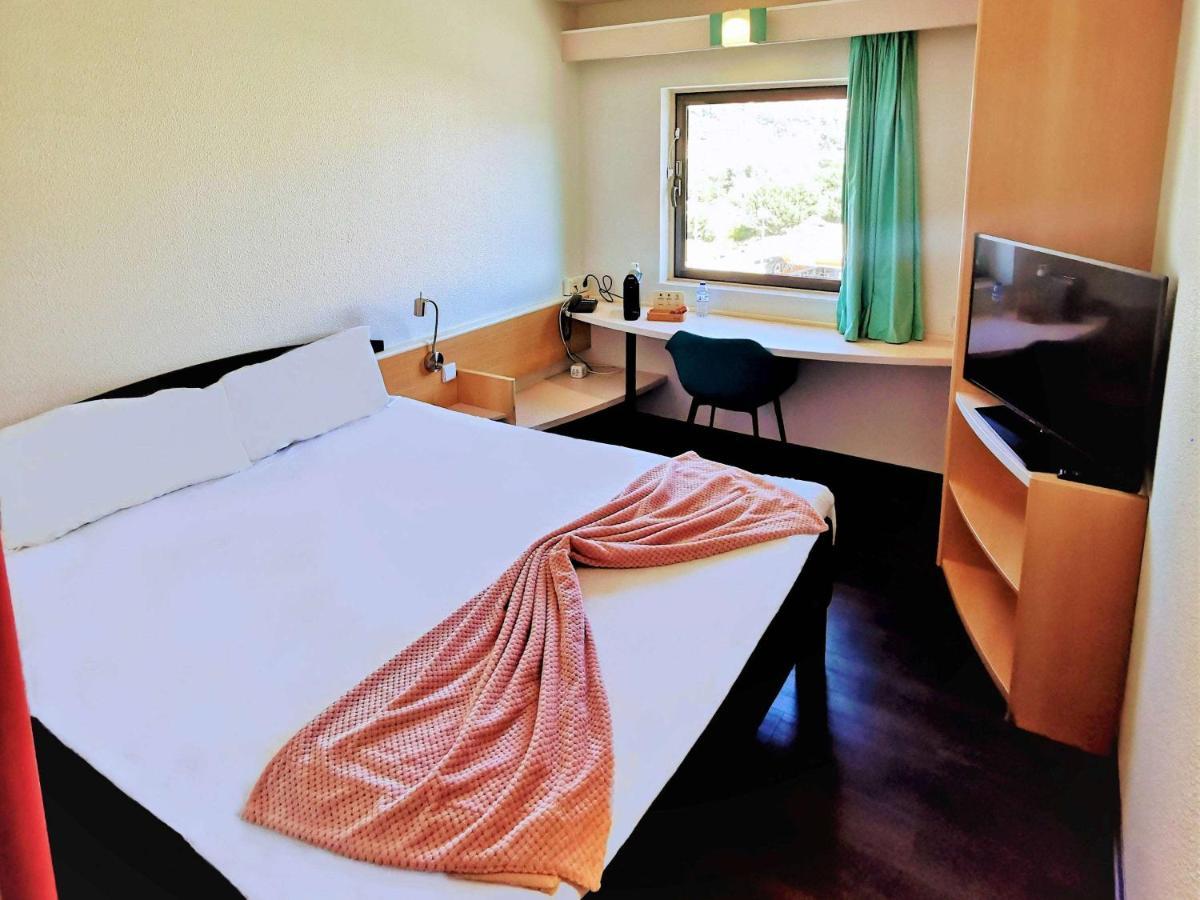 Hotel Ibis Leiria Fatima エクステリア 写真