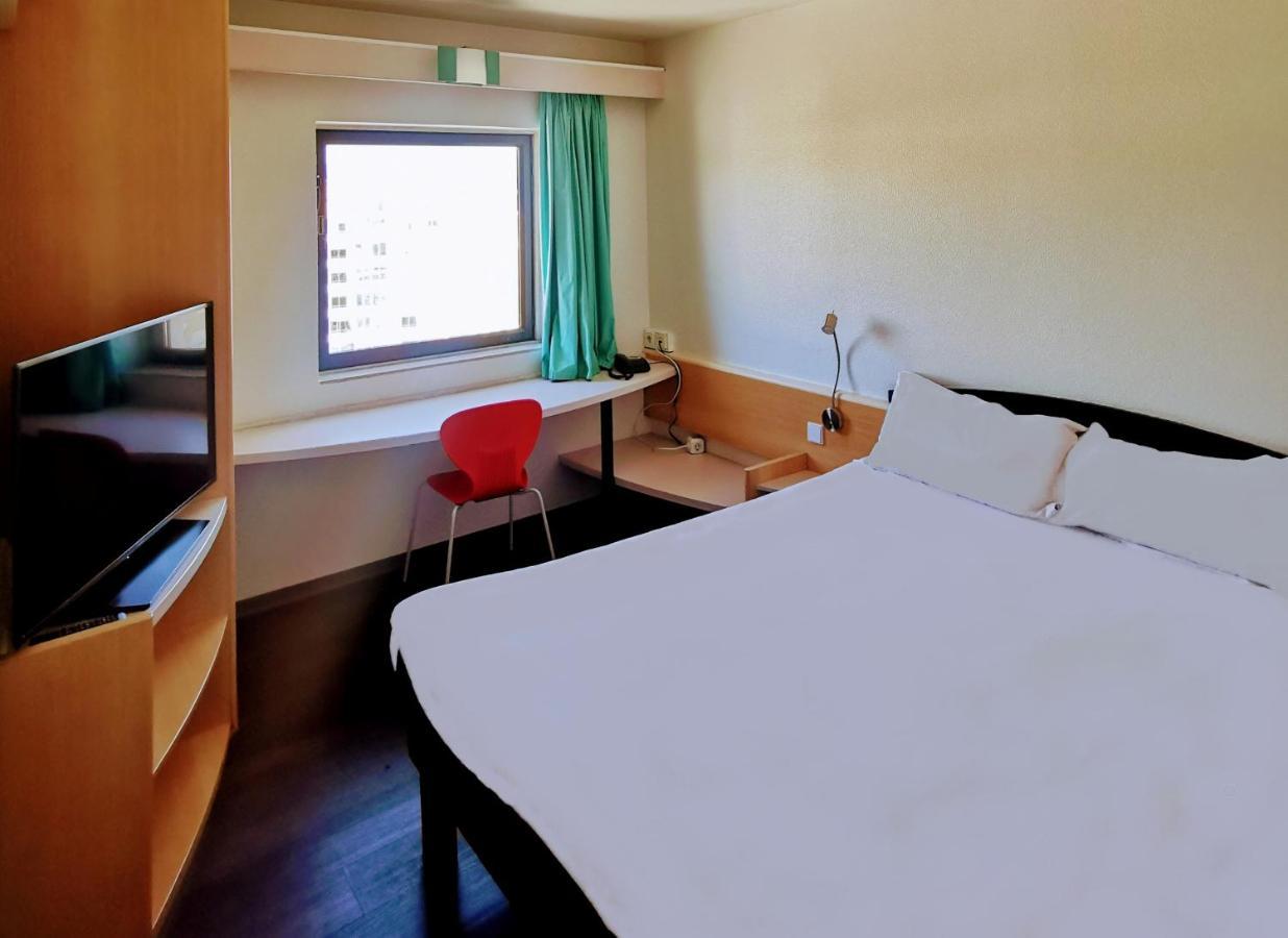 Hotel Ibis Leiria Fatima エクステリア 写真