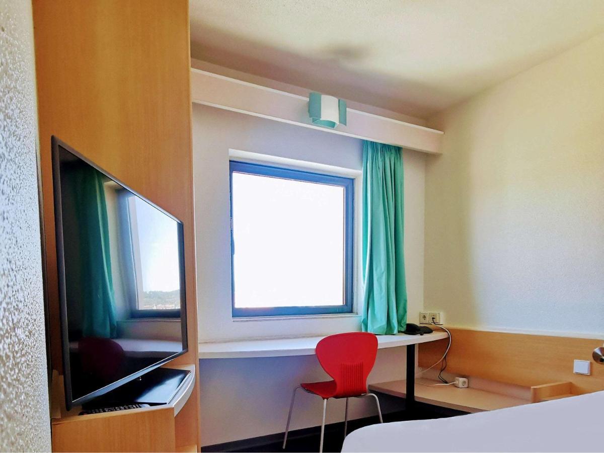 Hotel Ibis Leiria Fatima エクステリア 写真