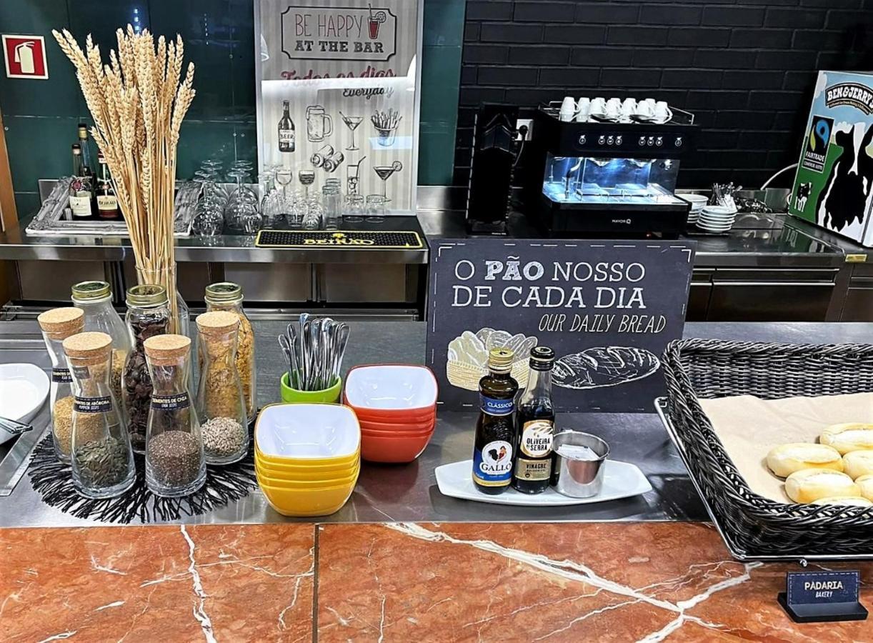 Hotel Ibis Leiria Fatima エクステリア 写真