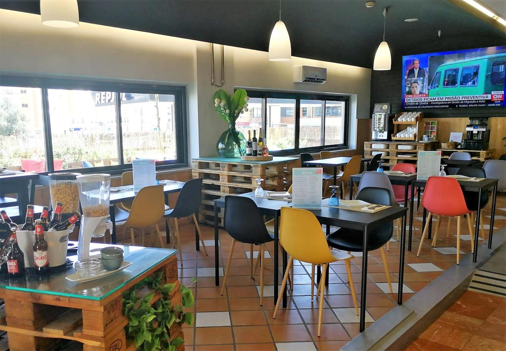 Hotel Ibis Leiria Fatima エクステリア 写真