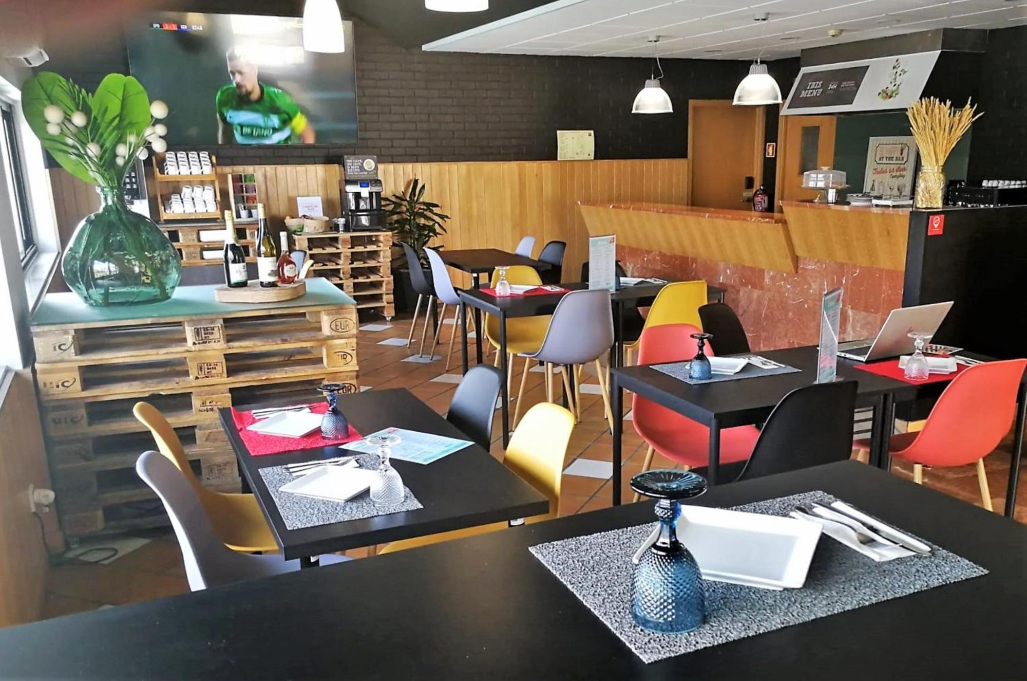 Hotel Ibis Leiria Fatima エクステリア 写真