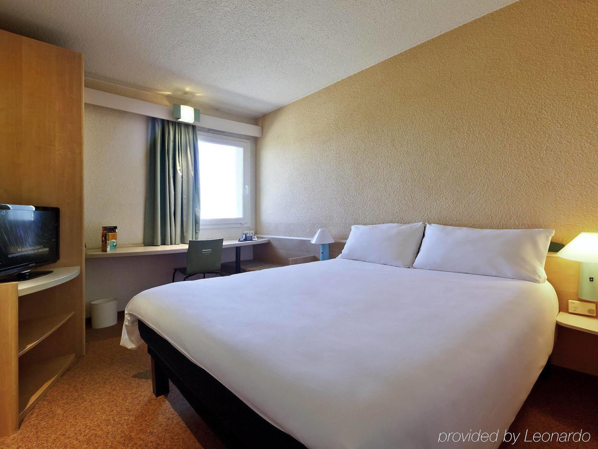 Hotel Ibis Leiria Fatima エクステリア 写真